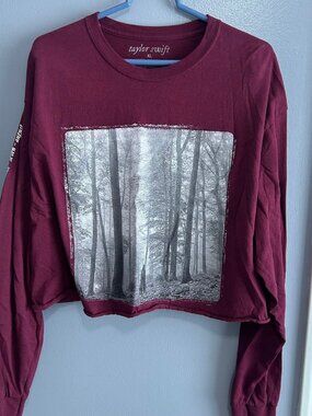 Taylor Swift "In the Trees" folklore long-sleeve crop top